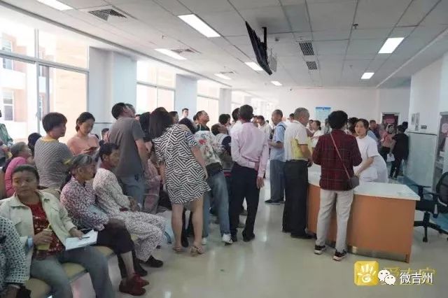 暖心名医下基层义诊在行动,白衣天使医院义诊