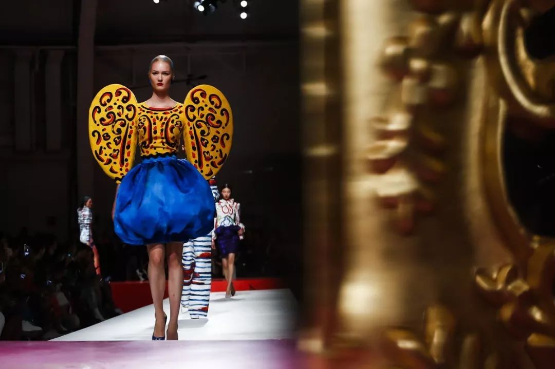 锁定每一个精彩时刻,锁定这8场秀就能包揽全年爆款