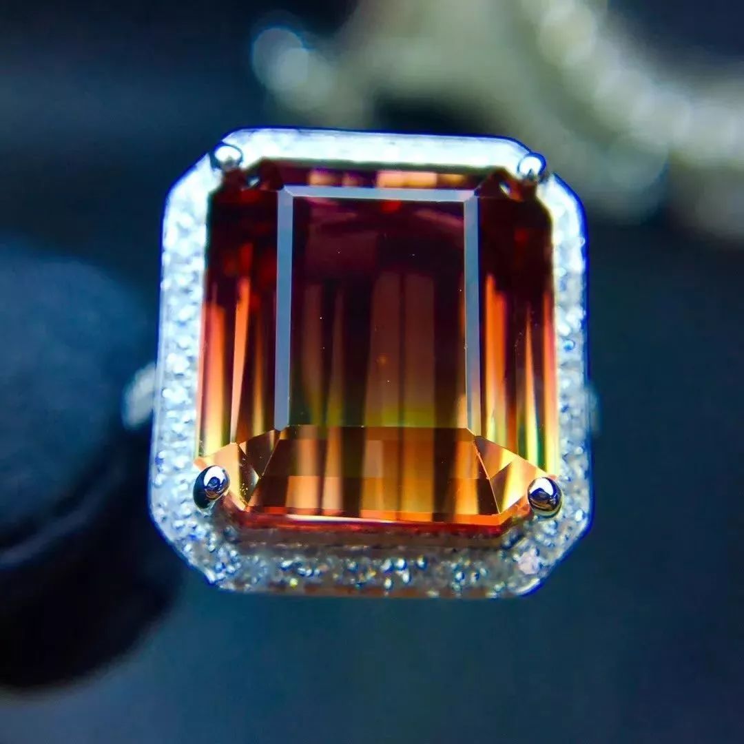 无色碧玺和有色碧玺有什么区别,红碧玺和绿碧玺的五行属性