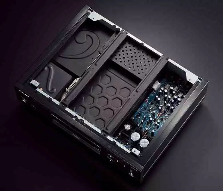 “毫不吝啬的造工用料”Pioneer先锋UDP-LX800UHD超高清*放播**机