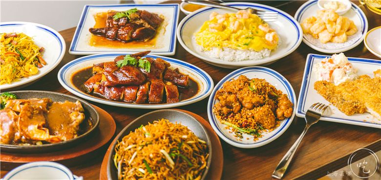 做了40年茶餐厅的兄弟俩，在人广又开了家「宝藏茶冰室」，刚开就爆了