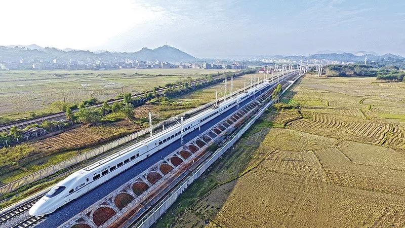 壮丽七十年奋力谱新篇,玉林奋进新征程