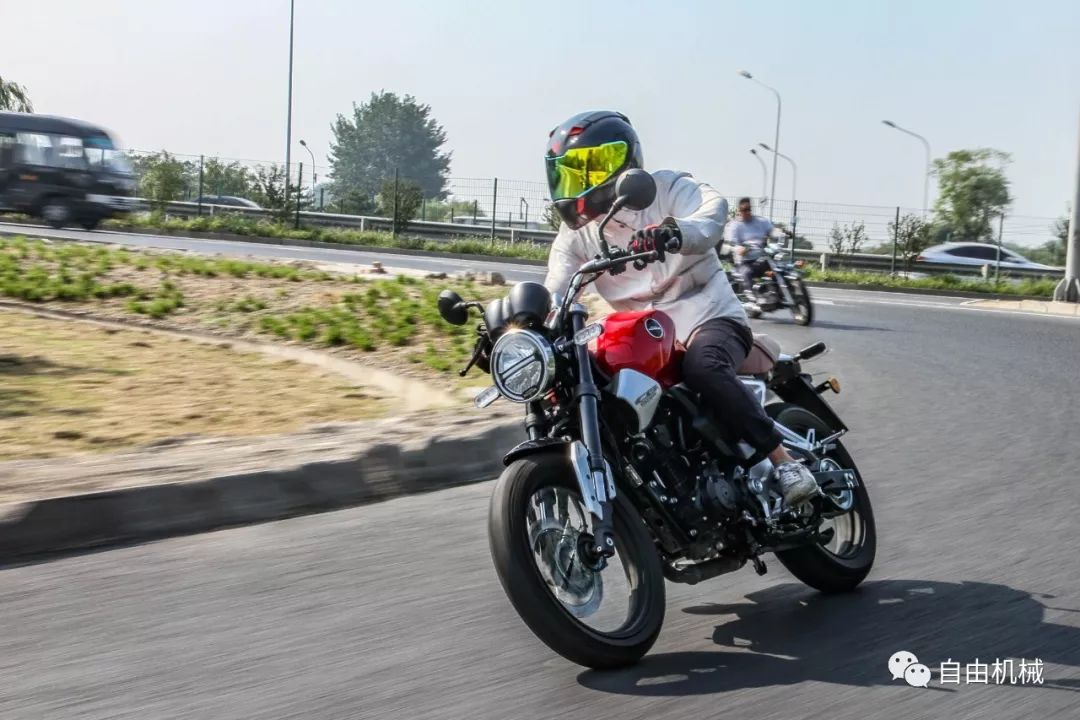 五羊本田鸷道cb190ss测评,五羊本田鸷道cb190ss复古版