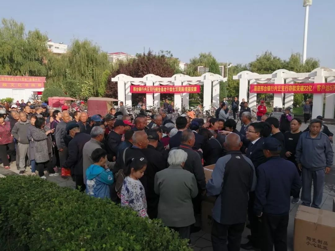 尊老敬贤的思想内涵,尊老敬贤的具体内容