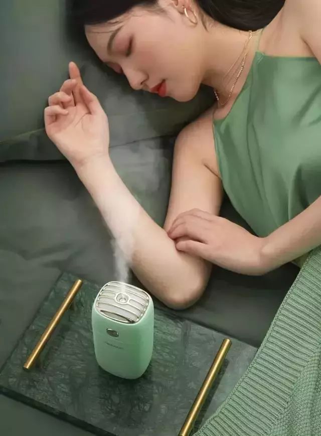 冬季干燥持久补水喷雾300ml保湿,补水喷雾巨补水秋冬