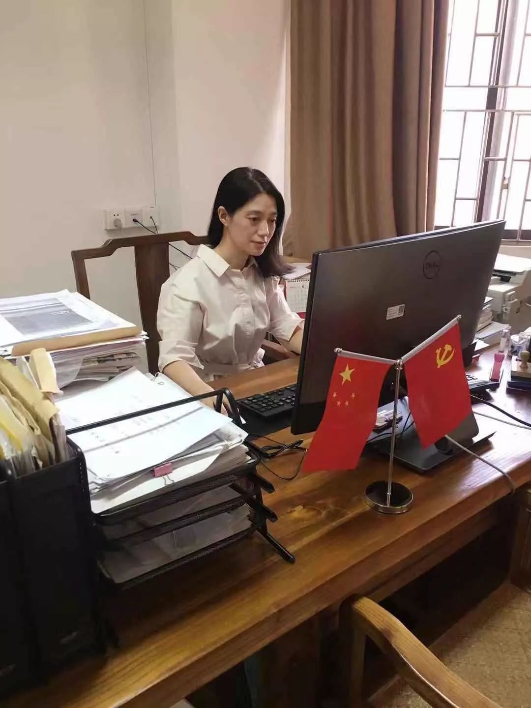 假日中一道靓丽的风景,假日里那个忙碌的身影