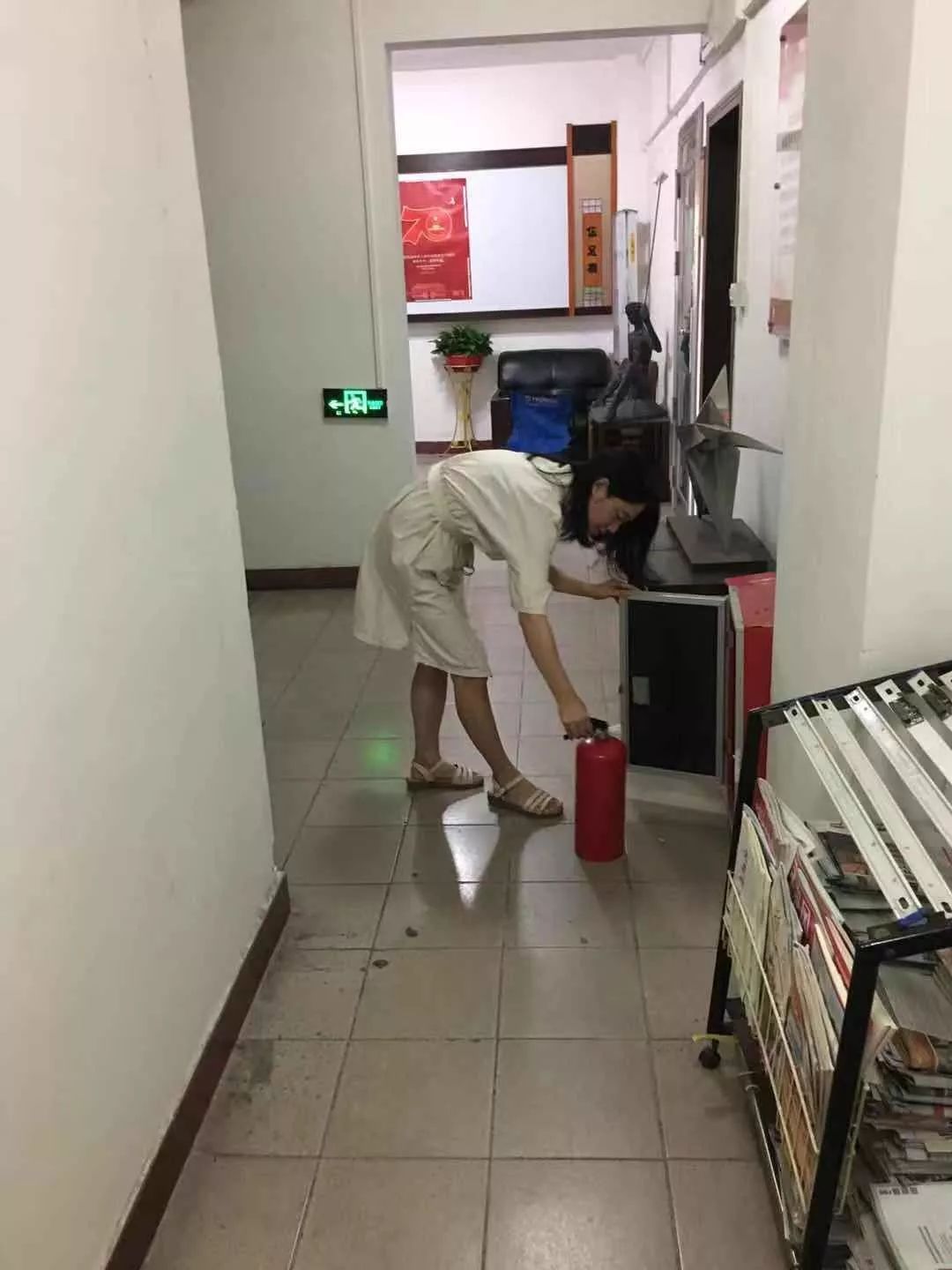 假日中一道靓丽的风景,假日里那个忙碌的身影