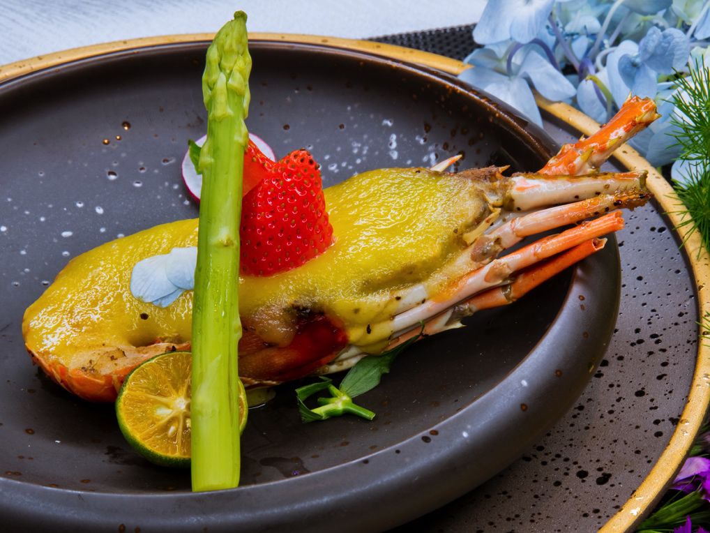 墙裂推荐！200+能吃2000+的美食，不限量供应法式鹅肝鲍鱼牡丹虾的高逼格自助终于登陆遂宁了！（文未抢优惠券）