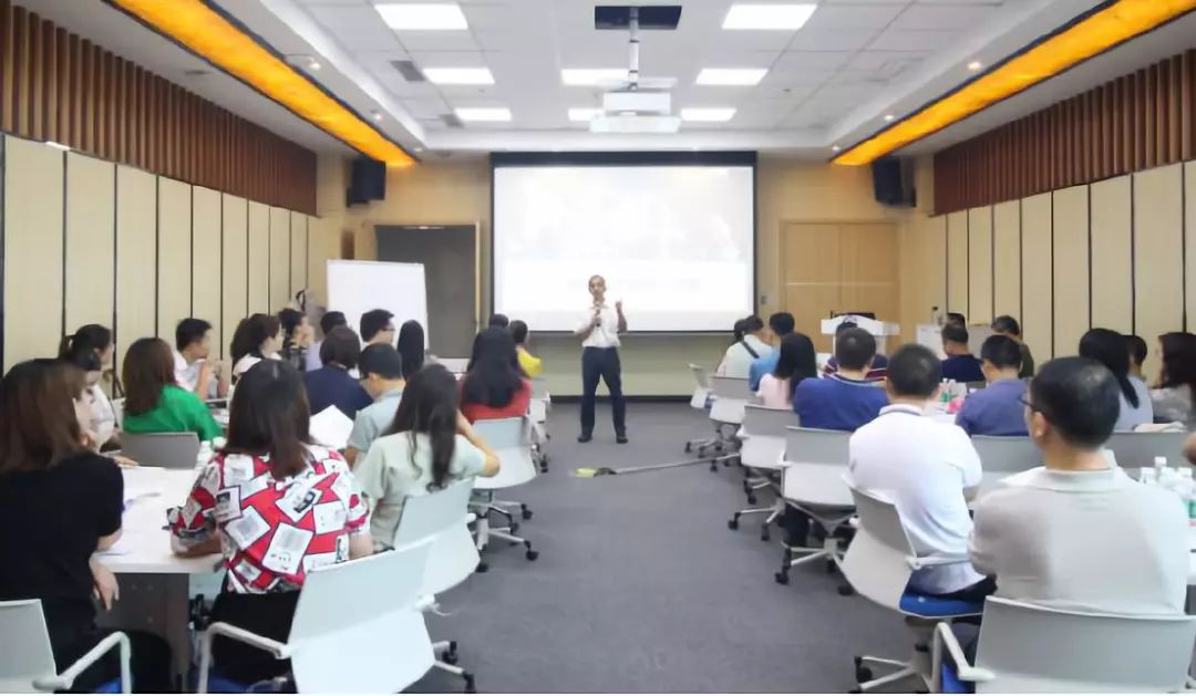 心教之，智启之，美化之！中智深圳、上海、青岛、大连培训咨询业务动态