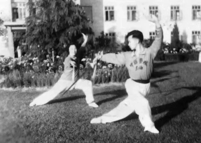 金山这位终身享受“国务院津贴”的名医，依旧坚持着...