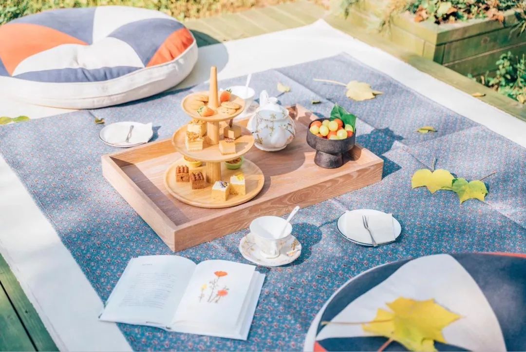 耗时3年的花间堂创始人新作，以船代步揭开杭城小众一面