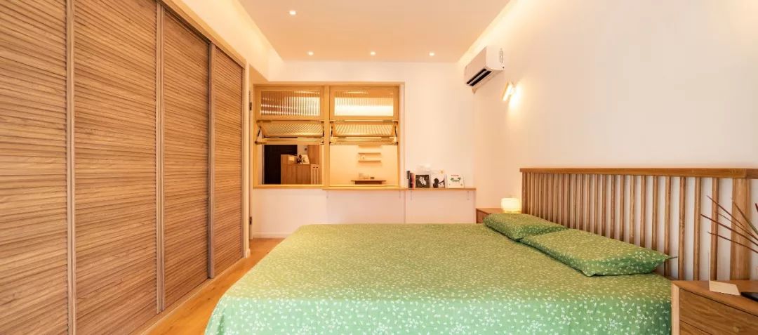 客厅没窗户没有阳光,客厅没有窗户一点采光都没有