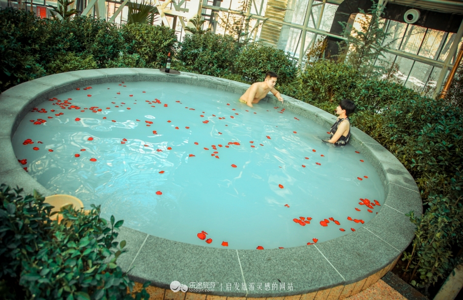 武威泡温泉度假村,武威温泉度假村有单独温泉吗