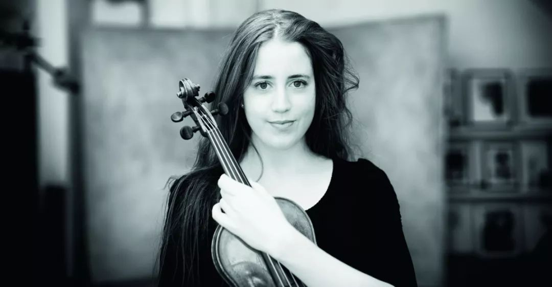 来自挪威的“冰美人”用小提琴“融化了”柏林爱乐