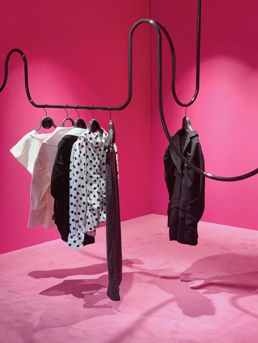 巴黎和lv的鞋哪个好,巴黎和伦敦相约旅行