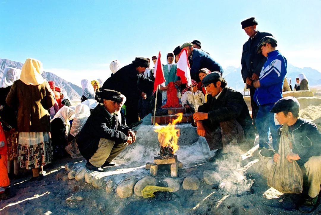 和青藏高原一样高的地方,比青藏高原还高的高原