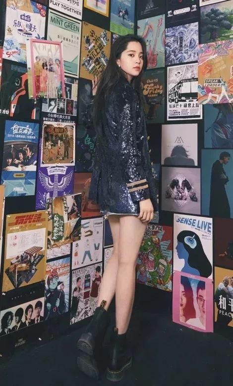 拯救腿粗,马丁靴怎么选择显腿小又年轻