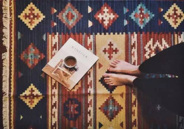 布艺沙发脏了怎么清洗没有吸尘器,皮革沙发时间长了脏了怎么清理