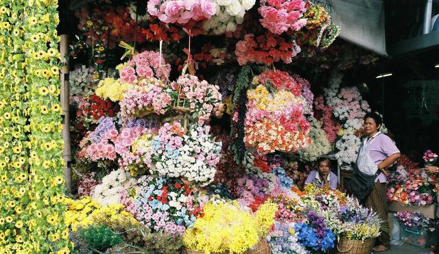 泰国头号市集像迷宫15000摊位15个足球场大游客迷路是常态