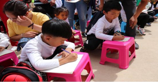 「文化晋宁」开笔启智慧书香润人生——昆阳二小新生的“开笔礼”