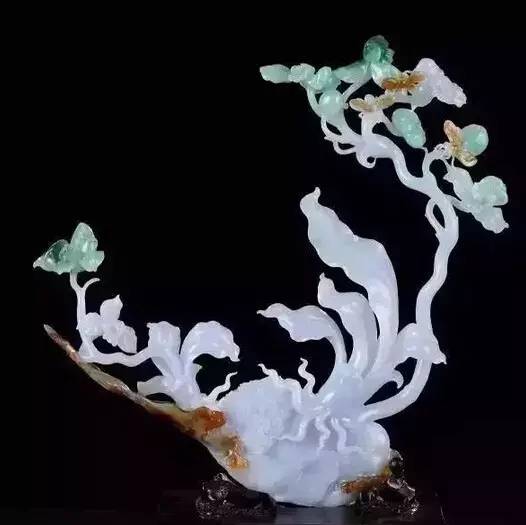 美玉“开花”，艳而不俗