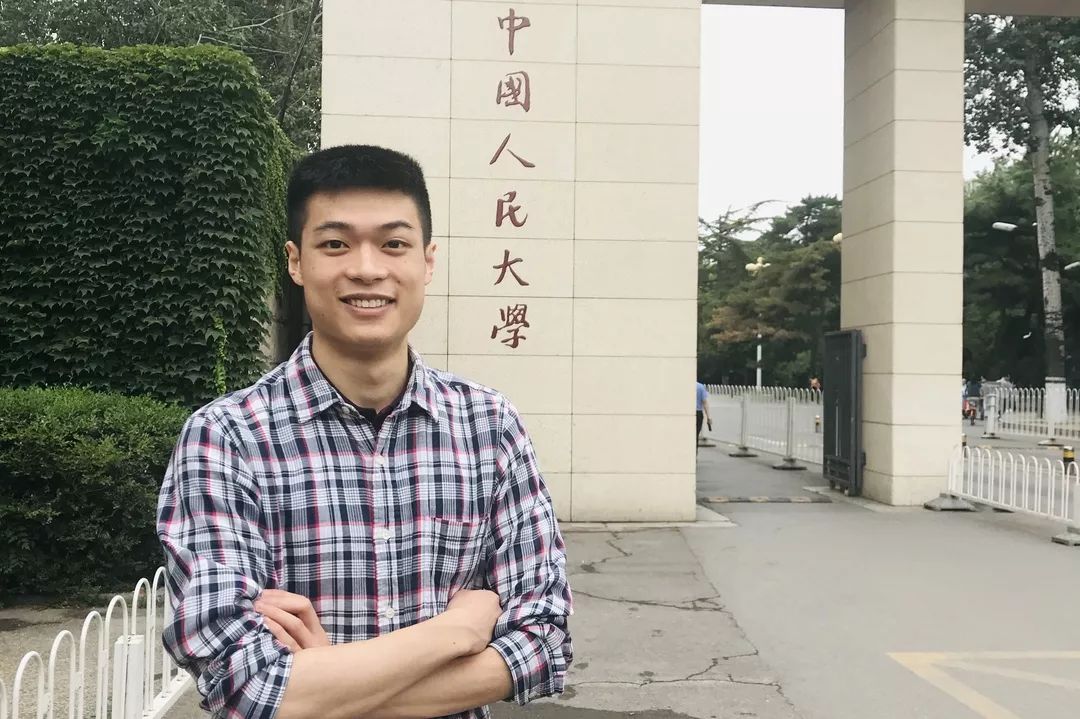 老爸老妈，我在人大挺好的！