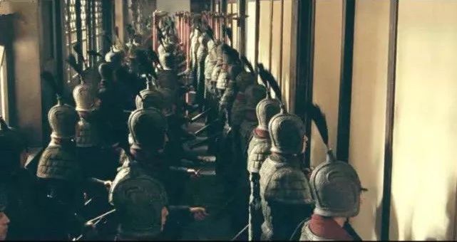 杯子可以摔吗,杯子摔了放不稳怎么办