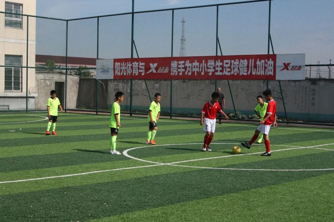 上海青少年校园足球特色学校,大桥初中喜报