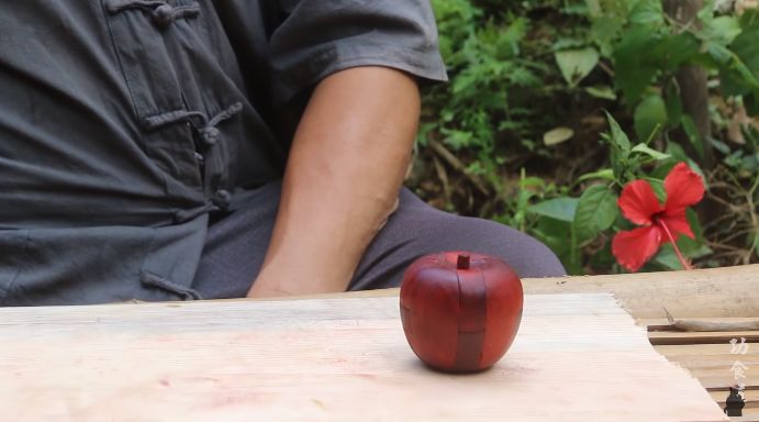 61岁中国大爷火爆外媒,61岁大爷惊呆外国人