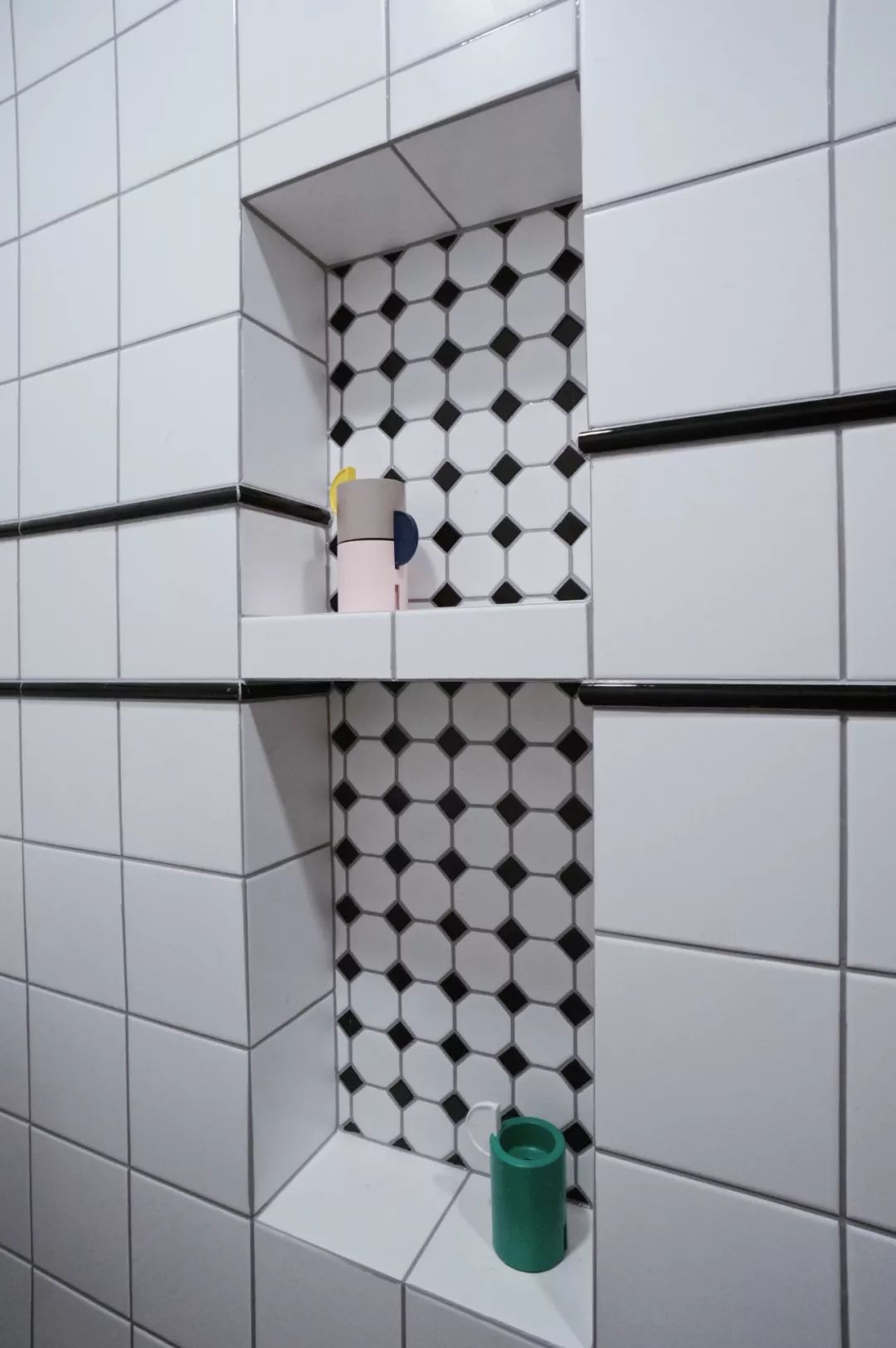 她买下32㎡上海老旧学区房,为女儿打造小桃园,还有20㎡超舒适大庭院