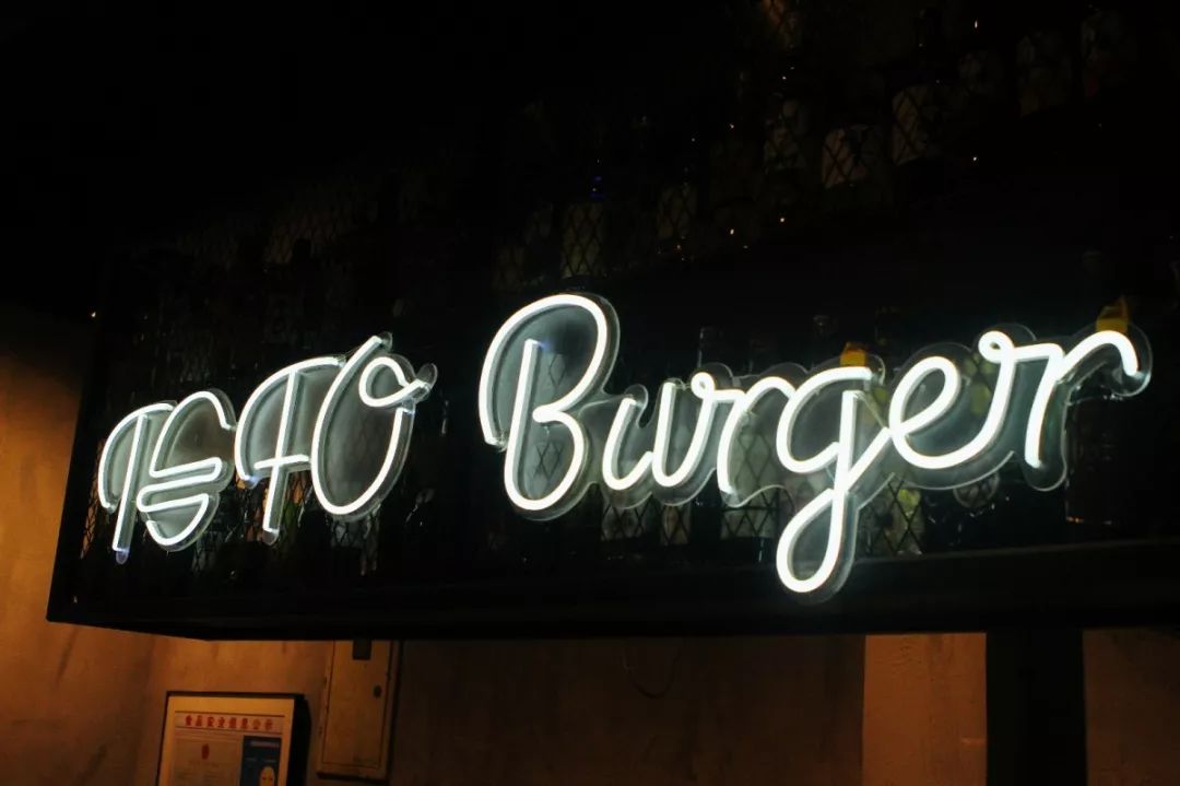 这个温州男孩做的汉堡“叫板”全球数一数二的汉堡品牌!还把店从法国开到了杭州……