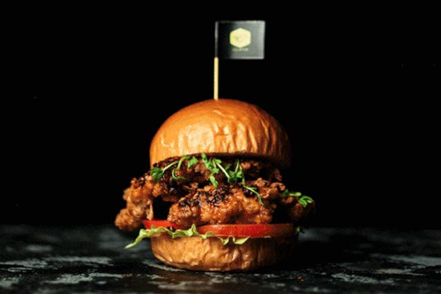 这个温州男孩做的汉堡“叫板”全球数一数二的汉堡品牌!还把店从法国开到了杭州……