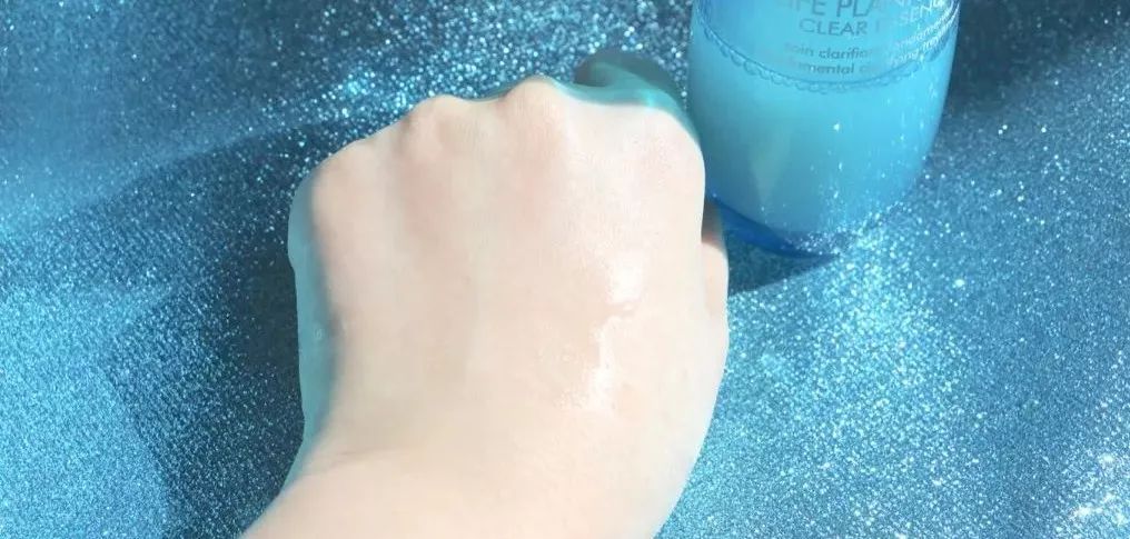 港风穿搭俏皮可爱,港风韵味十足