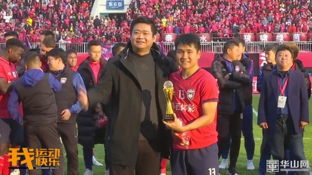 热情球迷一路狂欢,热情观众场面