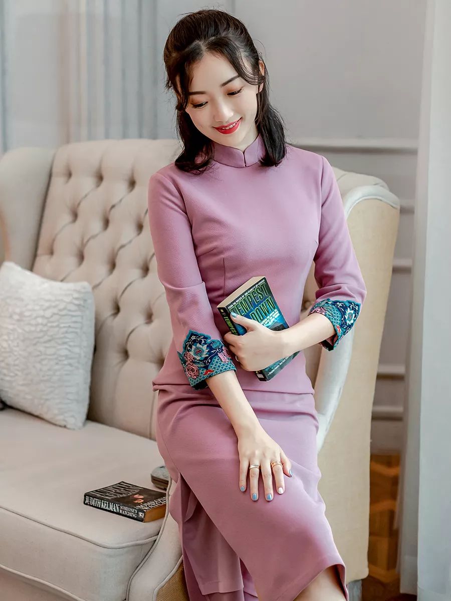 穿上旗袍的女人真好看,穿着旗袍的女人有韵味