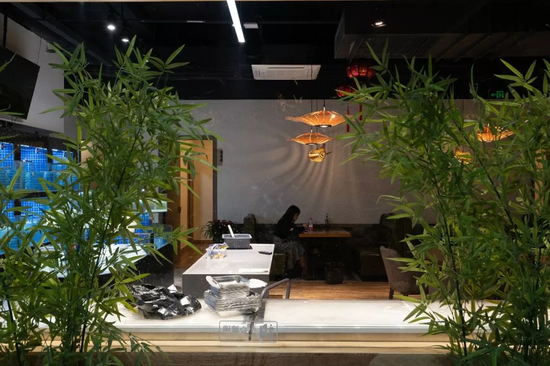 奇点杭州｜近江海鲜城入驻涌金广场店家花100万装修！这次谁赚了？