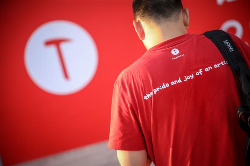 离开锤子老罗去哪里了,坚果pro3是罗永浩设计的吗