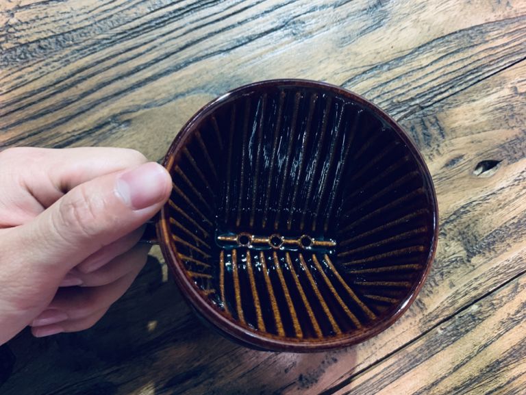 手冲咖啡大滤杯小滤杯区别,手冲咖啡滤杯底部咖啡粉冲不上来