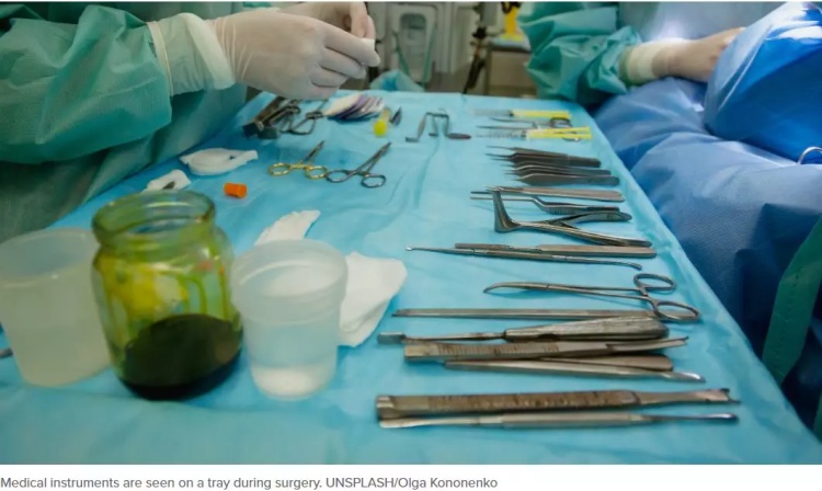 加拿大妈妈顺产生孩子,加拿大产妇生孩子