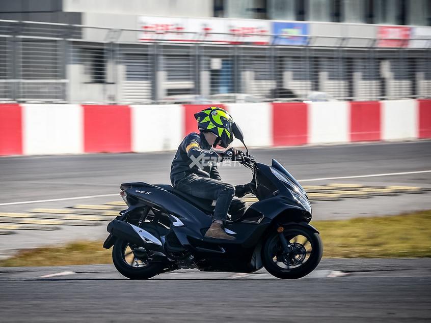 2万多买一个踏板值吗,2万以内合资150cc踏板车