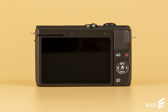 佳能M200入门微单相机eosm200,佳能eosm200值不值得买