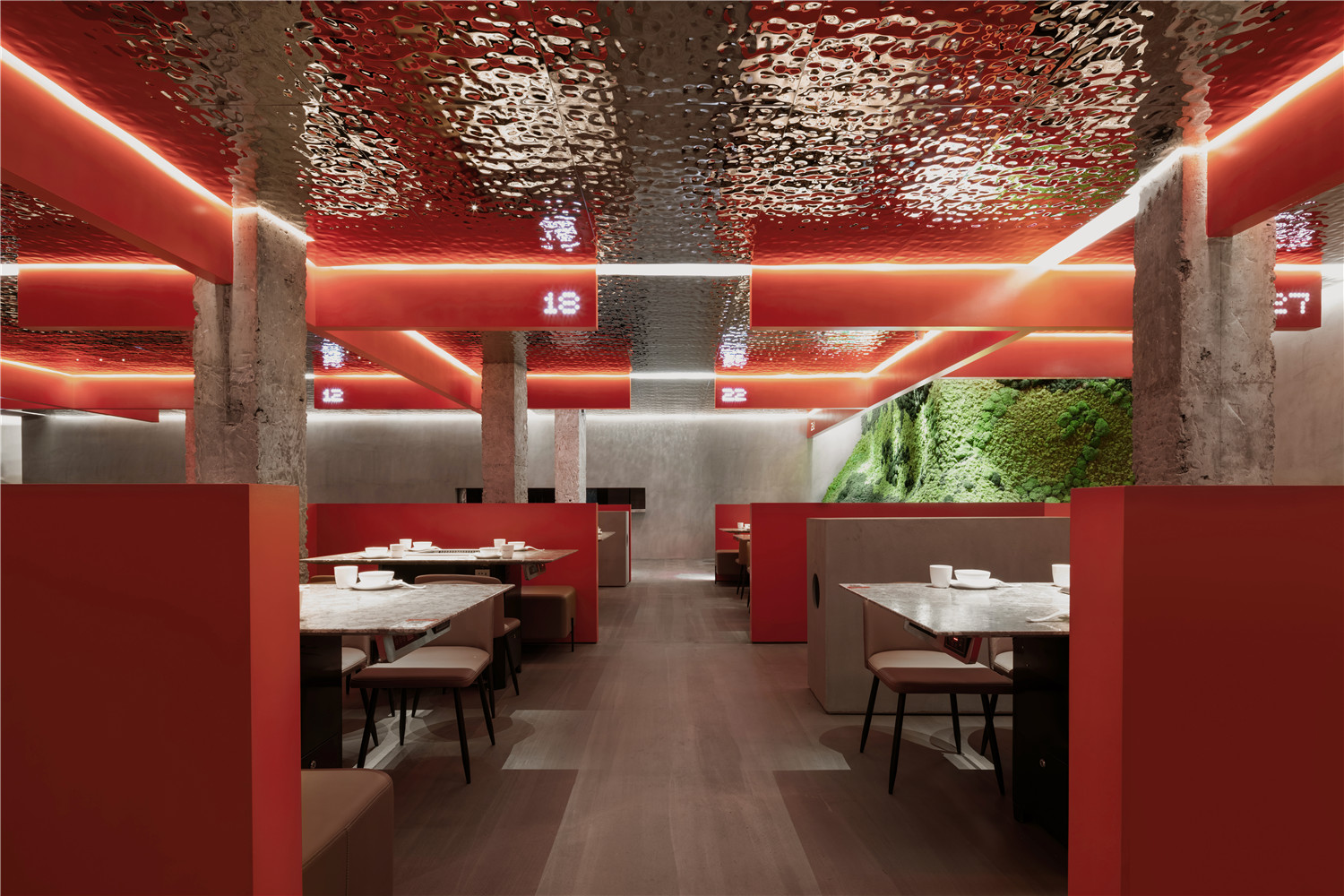 鐗╀笂绌洪棿鐏攨,閲嶅簡鐗╀笂绌洪棿