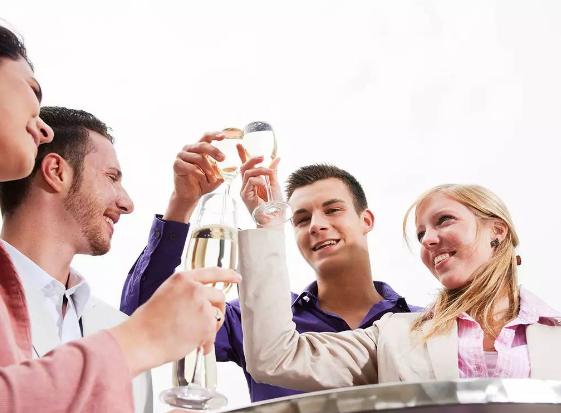 什么食物能解醉酒,醉酒后第二天吃什么食物最解酒