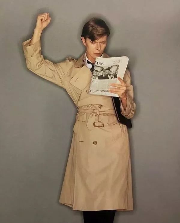 burberry风衣英国王子,burberry经典风衣黑色男士