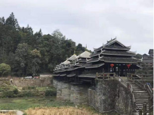 灏借缇庢櫙閫告父澶╀笅,灏芥徑缇庢櫙