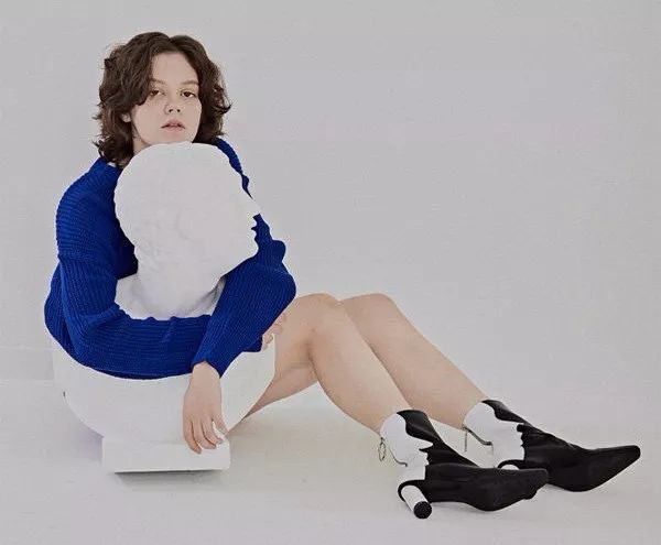 看中一个包包看了很久还是喜欢,看上了一款新款包包