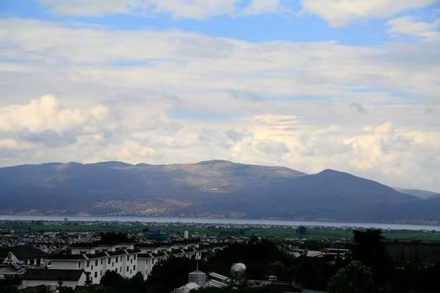 泸沽湖虎跳峡香格里拉怎么坐车,丽江香格里拉泸沽湖虎跳峡