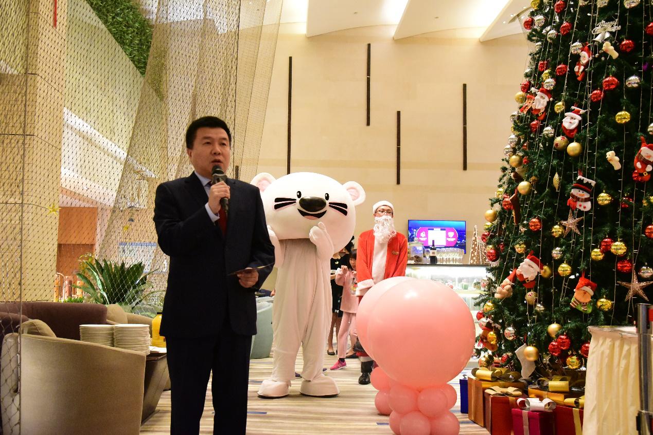 青岛中心假日酒店圣诞自助,圣诞节青岛酒店