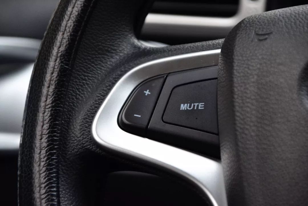 所有车主，低配不够好吗？奶爸车主sayno：就是看中了骏派D60的外观靓，好开省油，四年零事故，技术好车子稳