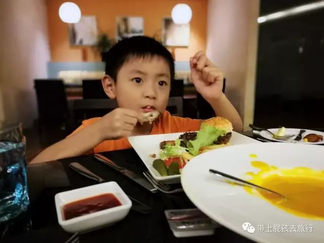 500不到全家住原佘山艾美，居然！周末元旦春节还是不加价